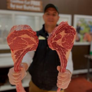 Image post by @stewleonards on Instagram