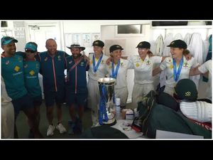 Video post by @cricketcomau on YouTube