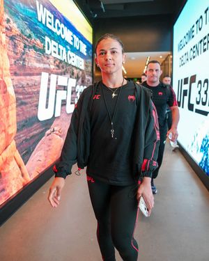 Image post by @ufc.japan on Instagram