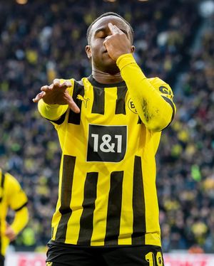 Image post by @blackyellow on Instagram