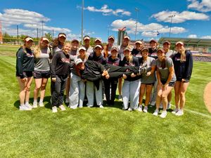 Image post by @cmumavssoftball on Instagram