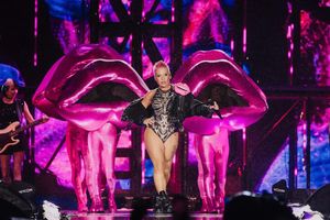 Image post by @pink on Instagram