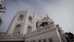 Video post by @faniaelizaaa on TikTok