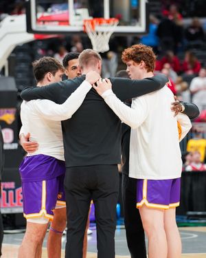 Image post by @uni_basketball on Instagram