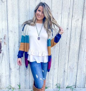 Image post by @shopfillyflair on Instagram
