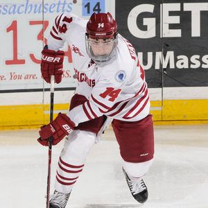 Image post by @umasshockey on Instagram