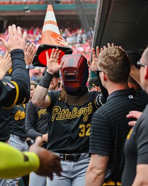 Image post by @Pirates on Twitter