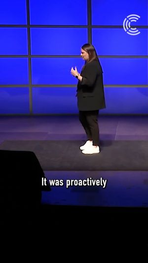 Video post by @thecoachessite on Instagram
