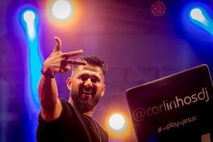 Image post by @carlinhosdj on Instagram