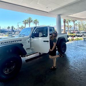 Image post by @sunny1065lv on Instagram