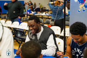 Image post by @blue_coats on Twitter