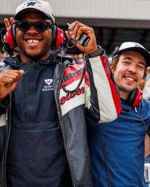 Image post by @nhms on Instagram