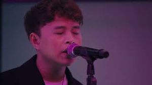 Video post by @88rising on YouTube