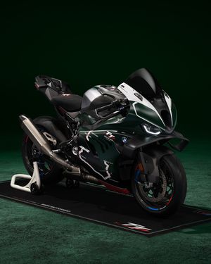 Image post by @bmwmotorradusa on Instagram