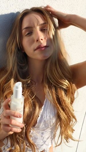 Video post by @RahuaBeauty on Facebook