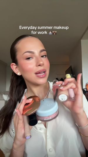Video post by @anyaweitz on TikTok