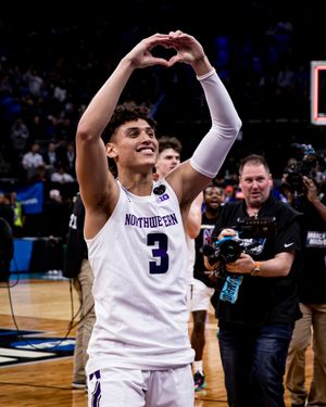 Image post by @NorthwesternU on Twitter