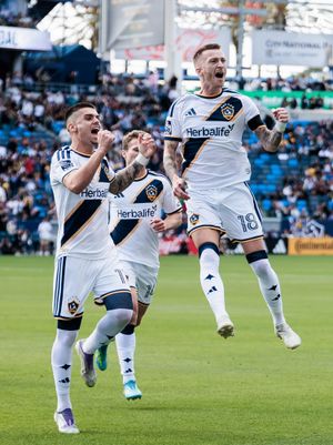 Image post by @lagalaxy on Instagram
