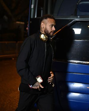 Image post by @psg on Instagram