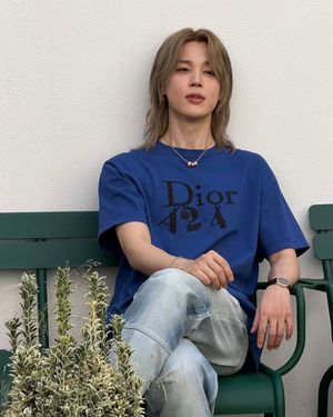 Image post by @ellemenhk on Instagram