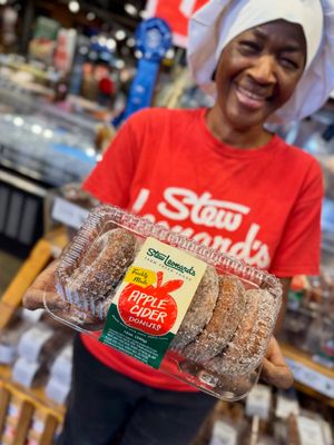 Image post by @stewleonards on Instagram