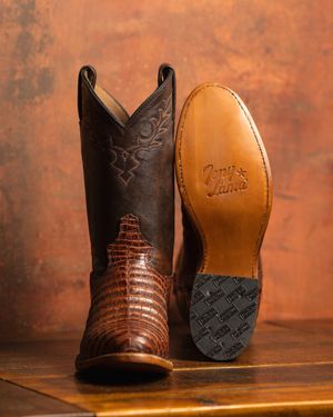 Image post by @tonylamaboots on Instagram