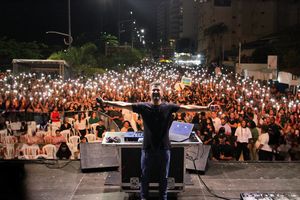 Image post by @carlinhosdj on Instagram