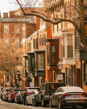 Image post by @mustdoboston on Instagram