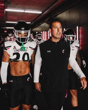 Image post by @gobearcatsfb on Instagram