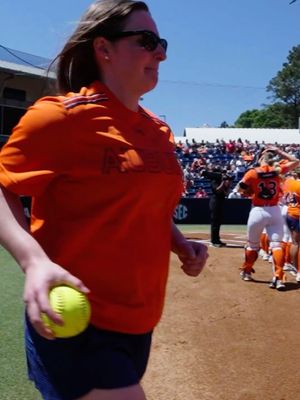 Image post by @auburnsoftball on Instagram