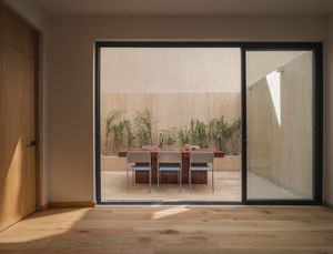 Image post by @bloqe.real.estate on Instagram