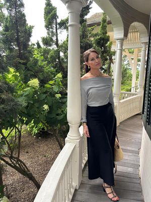 Image post by @thestylethatbindsus on Instagram