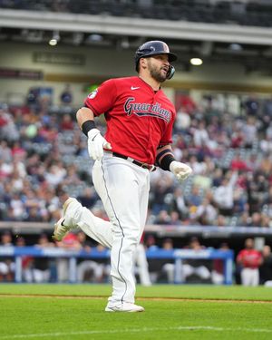 Image post by @losguardians on Instagram