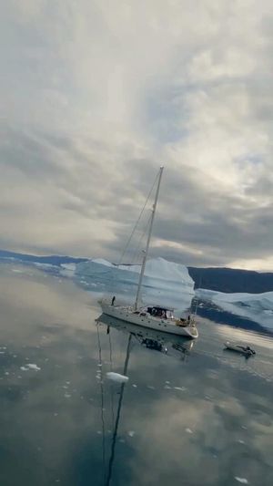 Video post by @droneartgallery on Instagram