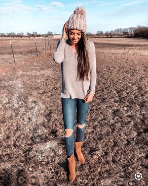 Image post by @sabrinanoellee on Instagram