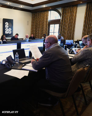 Image post by @cfbplayoff on Instagram