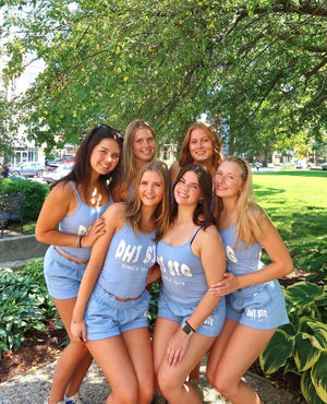 Image post by @universitytees on Instagram