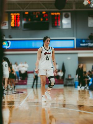 Image post by @nevaehx03 on Instagram