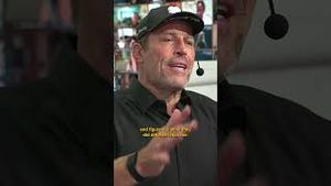 Video post by @tonyrobbinslive on YouTube