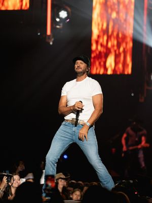 Image post by @lukebryan on Instagram
