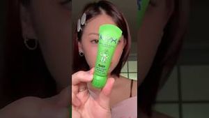 Video post by @glowyamelie on YouTube