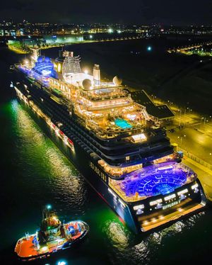 Image post by @theworldofcruiseships on Instagram