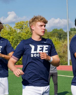 Image post by @leeumsoccer on Instagram