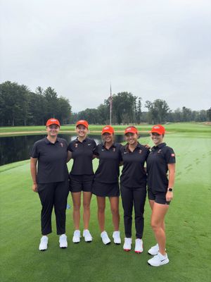 Image post by @cowgirlgolf on Instagram