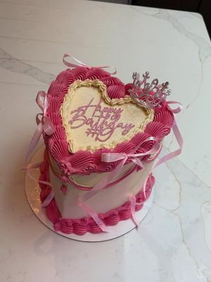 Image post by @kakesbykaz1 on Facebook