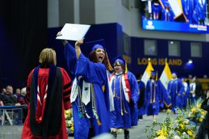 Image post by @hofstrau on Instagram