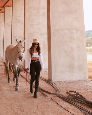 Image post by @camilacoelho on Instagram