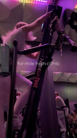 Video post by @elevefitnessbrla on Facebook