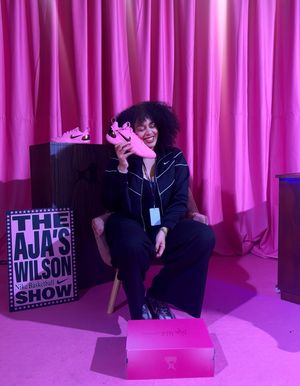 Image post by @lonajackson_ on Instagram