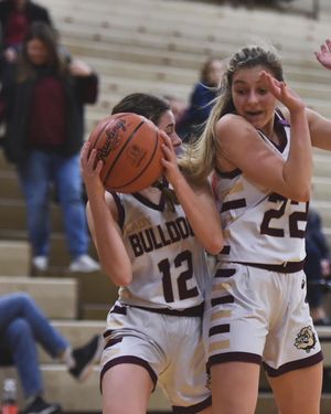 Image post by @stowgirlsbball on Instagram